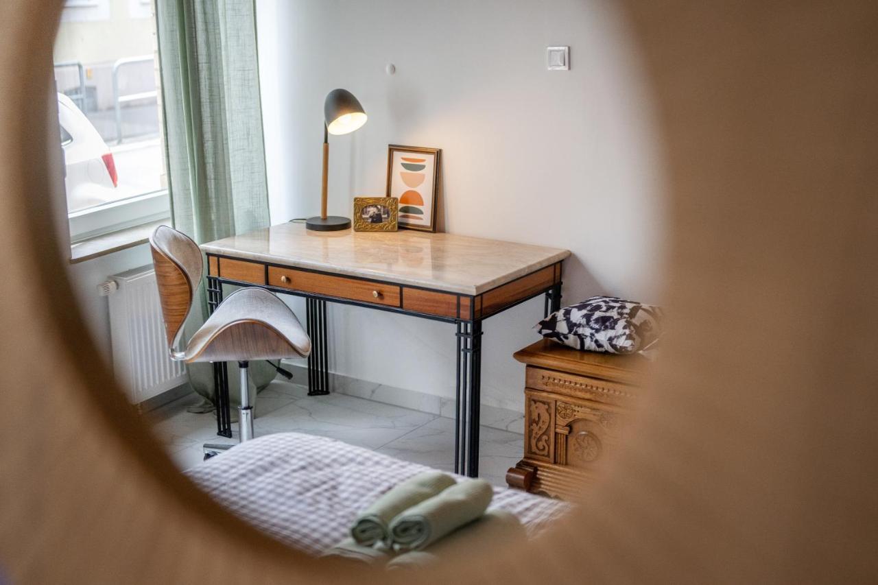 Wohlfuehlwohnung Mit 25 Qm Terrasse, Netflix Koblenz (Rhineland-Palatinate) Exterior foto